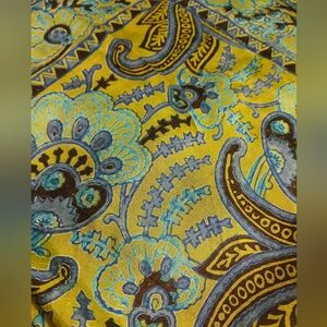 Brand new scarf 21"×21"